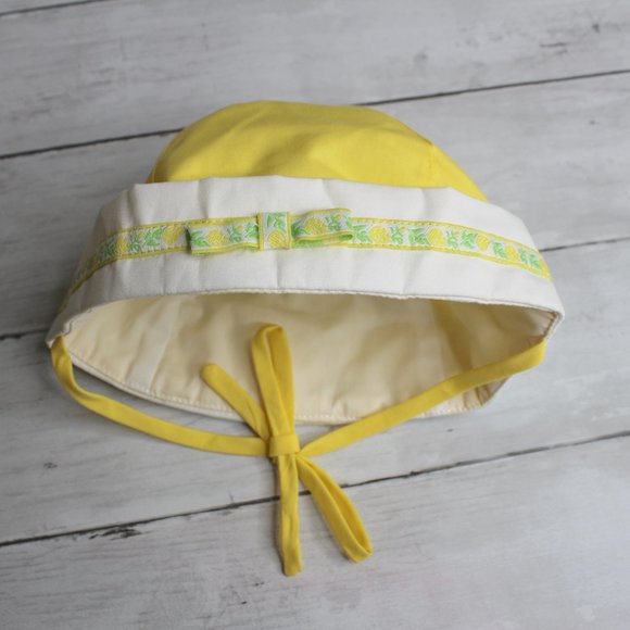 Vintage Baby Girl's Bubble Romper Shorts Bonnet Hat Set Size 6-9 Mo - Picture 3 of 7